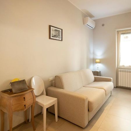 La Casa Degli Angeli Apartment Salerno Bagian luar foto