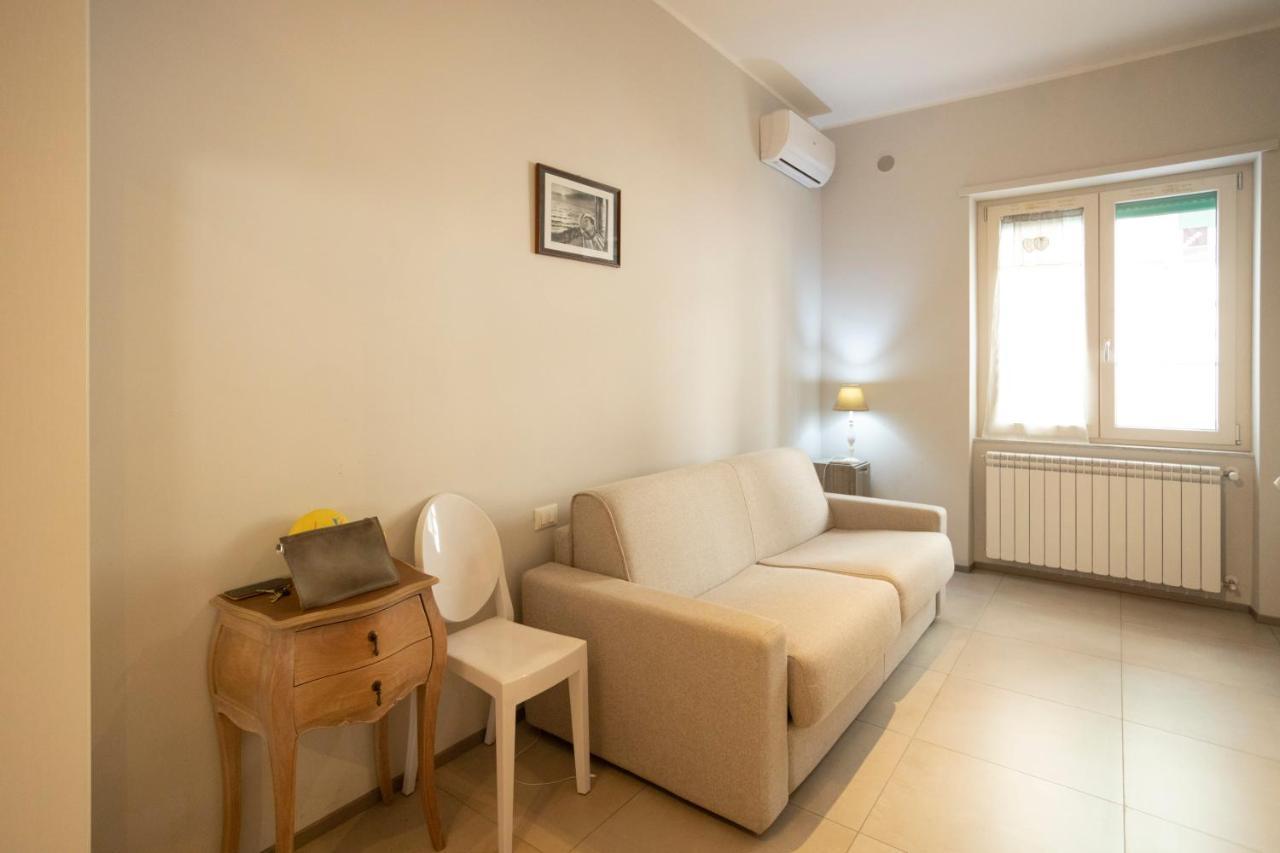 La Casa Degli Angeli Apartment Salerno Bagian luar foto