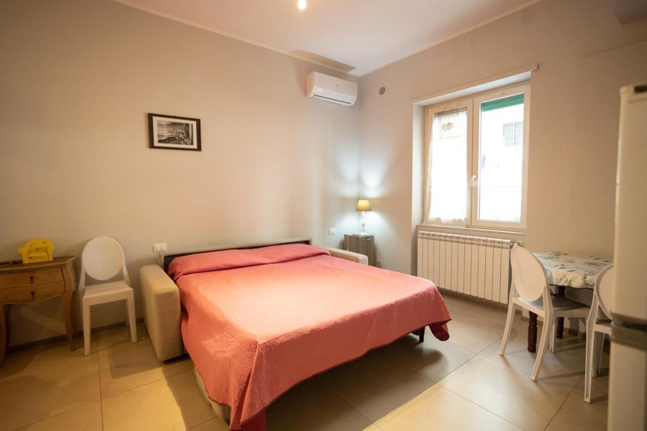 La Casa Degli Angeli Apartment Salerno Bagian luar foto