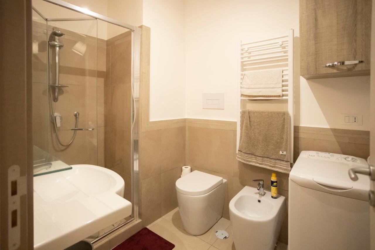 La Casa Degli Angeli Apartment Salerno Bagian luar foto